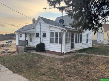 1715 L Street, Tekamah, NE 68061