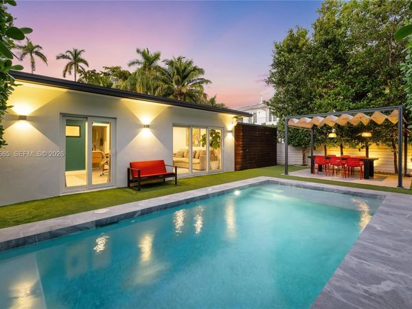 670 NE 58th St, Miami, FL 33137