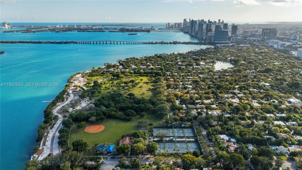 670 NE 58th St, Miami, FL 33137 Photo