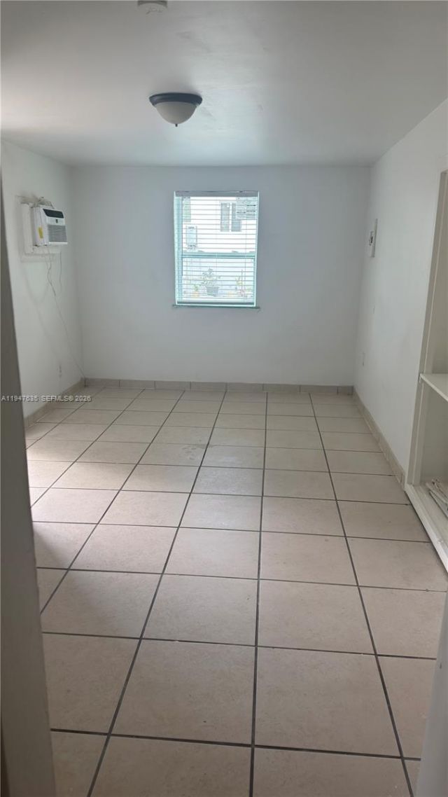 921 N 17th Ct, Unit 925, Hollywood, FL 33020 Photo