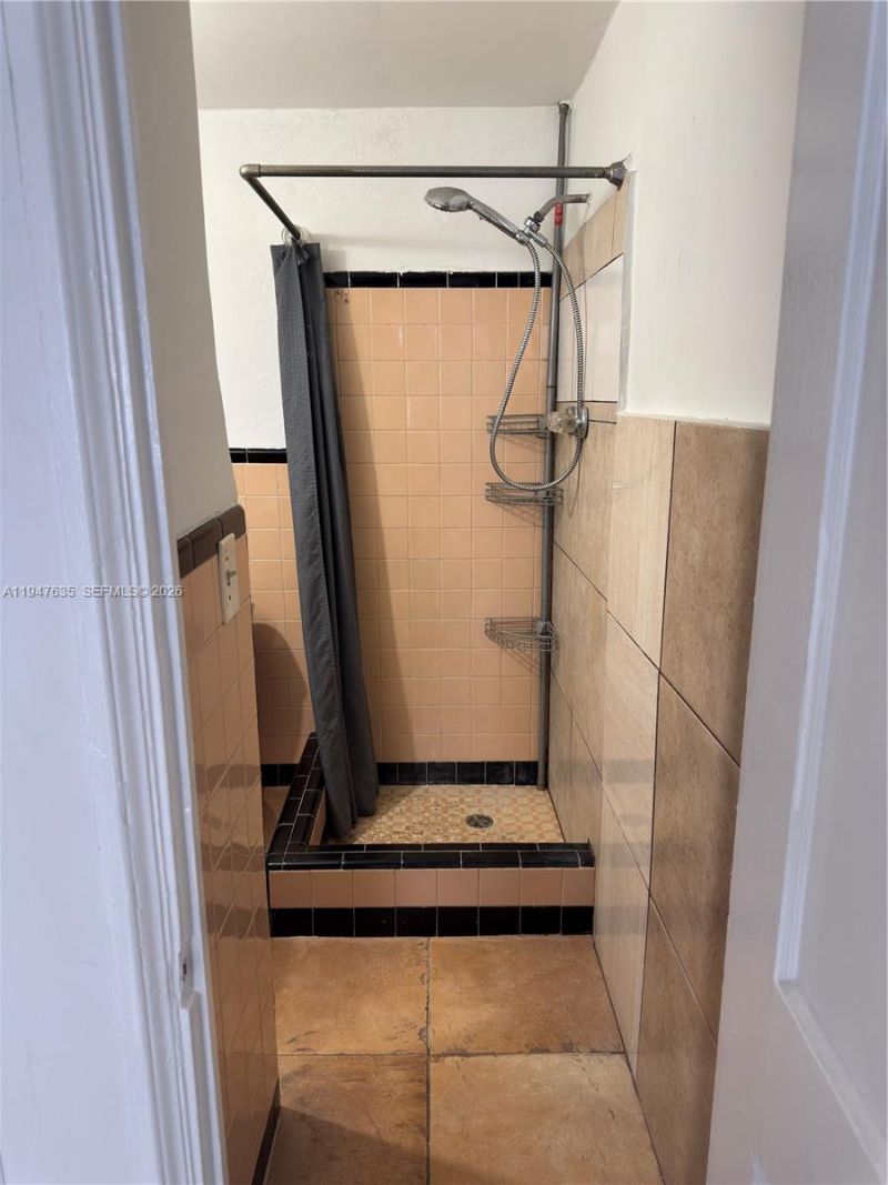 921 N 17th Ct, Unit 925, Hollywood, FL 33020 Photo