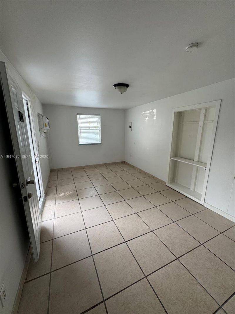 921 N 17th Ct, Unit 925, Hollywood, FL 33020 Photo