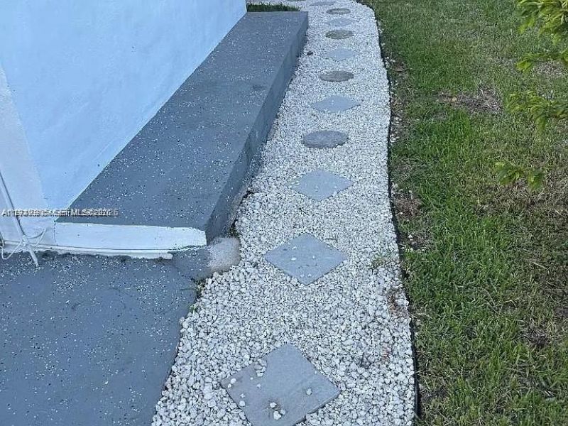 7390 SW 30th Ter, Unit 2, Miami, FL 33155 Photo