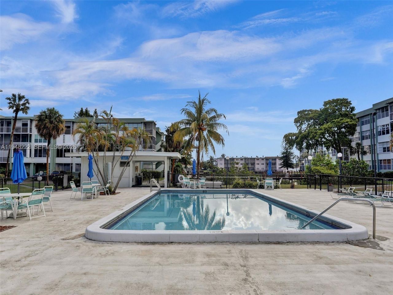 2771 Taft St, Unit 409, Hollywood, FL 33020 Photo