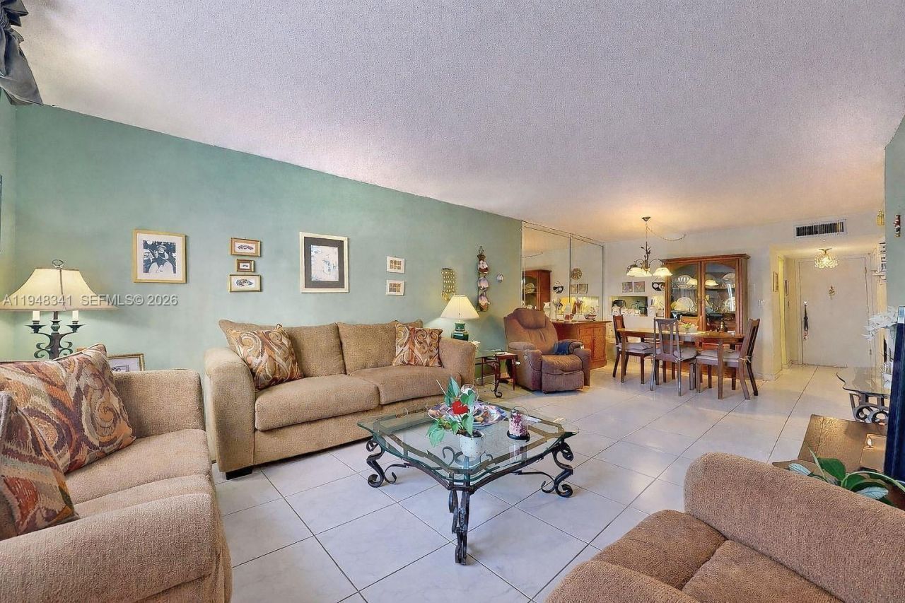 1849 S Ocean Dr, Unit 203, Hallandale Beach, FL 33009 Photo