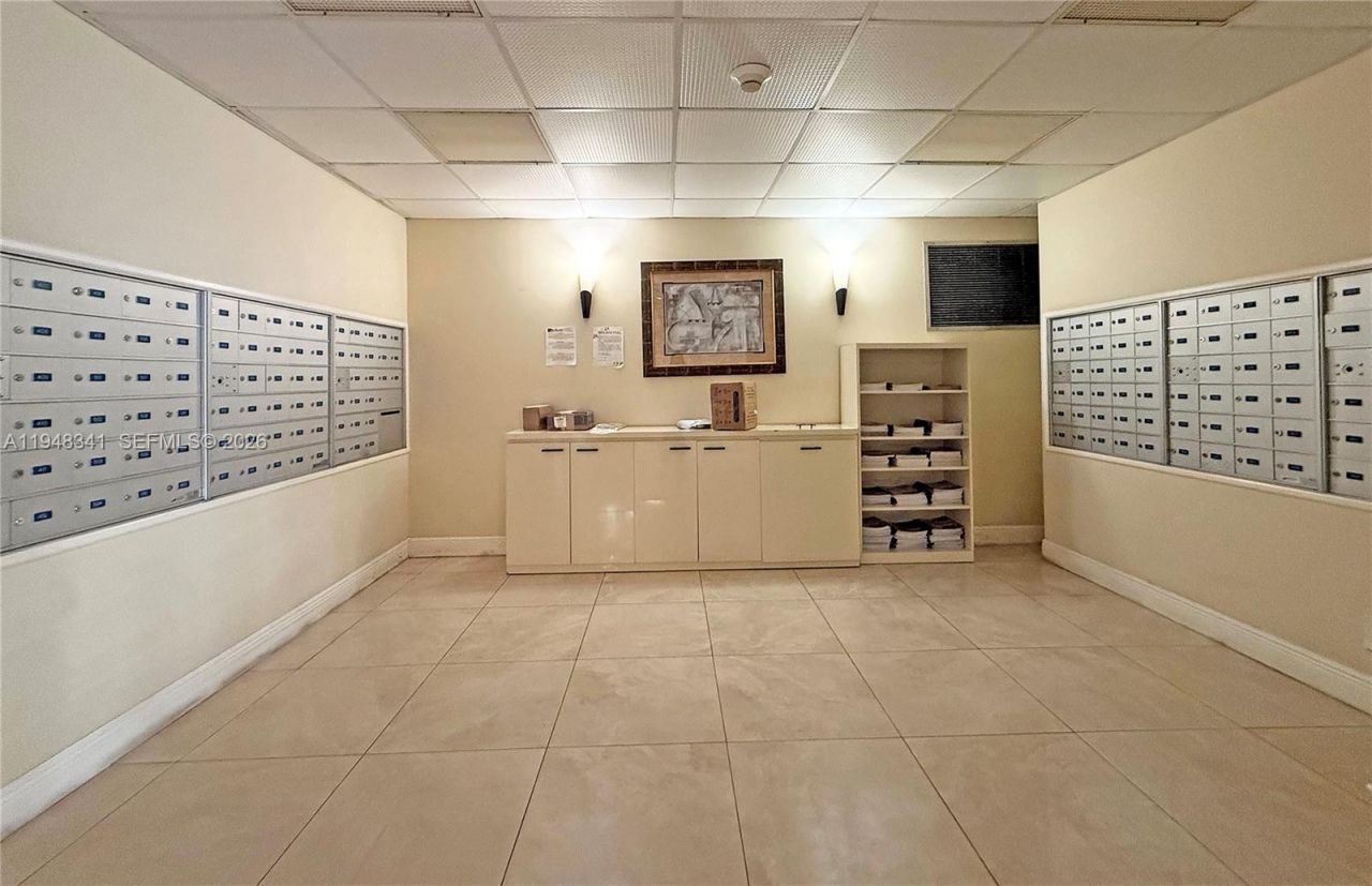 1849 S Ocean Dr, Unit 203, Hallandale Beach, FL 33009 Photo