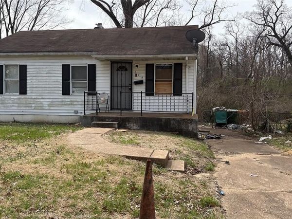 244 Estridge Road, St Louis, MO 63137