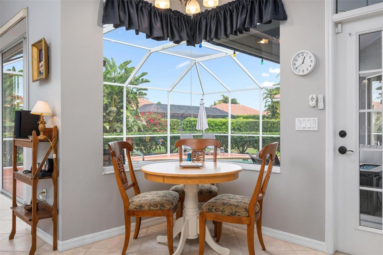 715 Thistlelake Drive, Venice, FL 34293 Photo