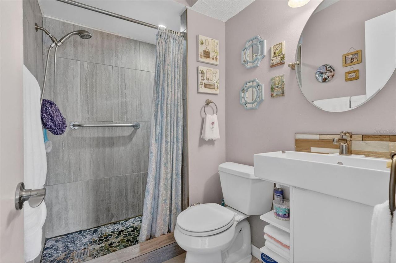 7825 38th Terrace N, Unit 7825, Saint Petersburg, FL 33709 Photo