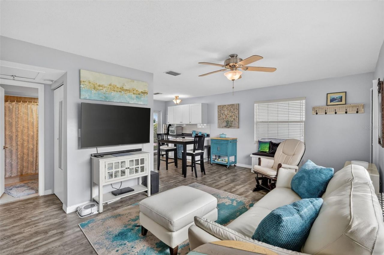 7825 38th Terrace N, Unit 7825, Saint Petersburg, FL 33709 Photo