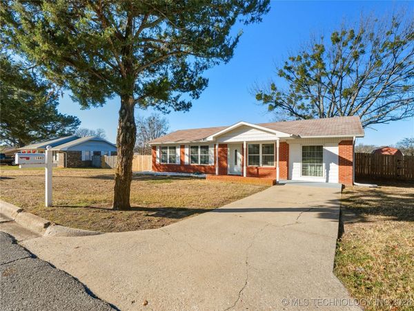 1447 S Lowry , Atoka, OK 74525