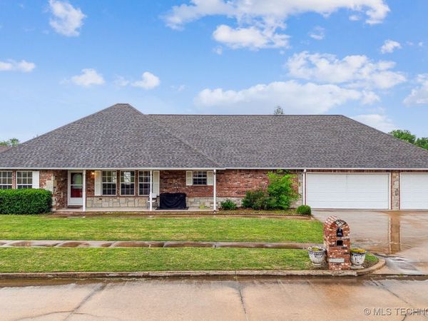 2770 Summerfield Place, Pryor, OK 74361