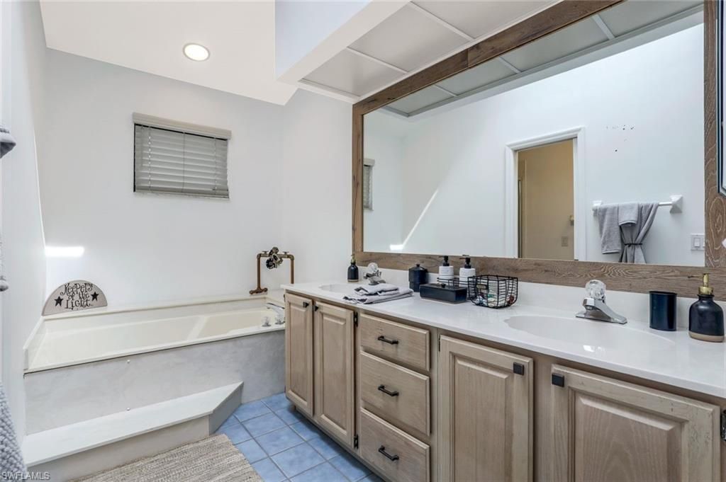 27100 Oakwood Lake Dr, Bonita Springs, FL 34134 Photo