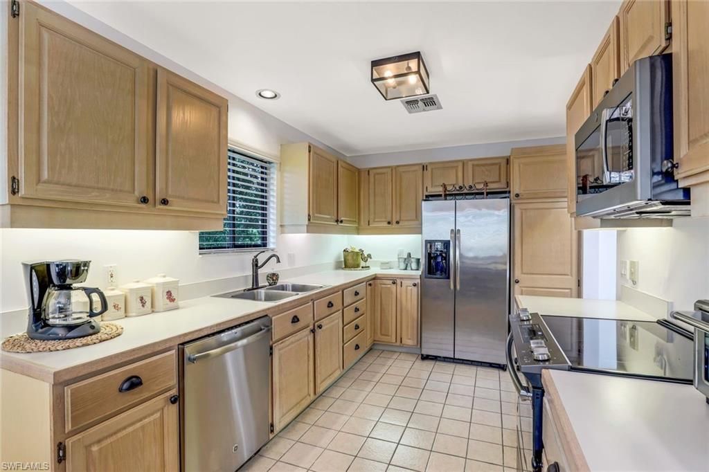 27100 Oakwood Lake Dr, Bonita Springs, FL 34134 Photo