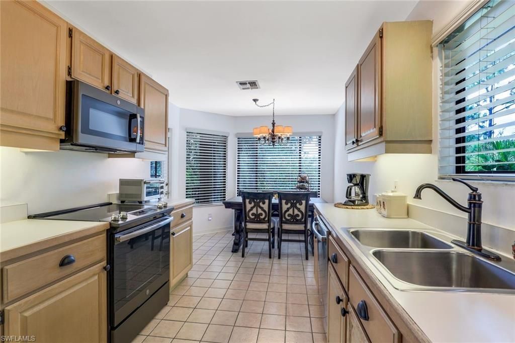 27100 Oakwood Lake Dr, Bonita Springs, FL 34134 Photo