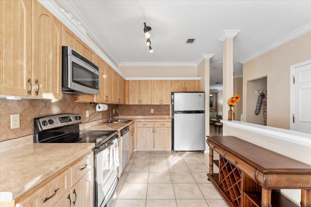 6757 Via Regina, Unit 3, Boca Raton, FL 33433 Photo