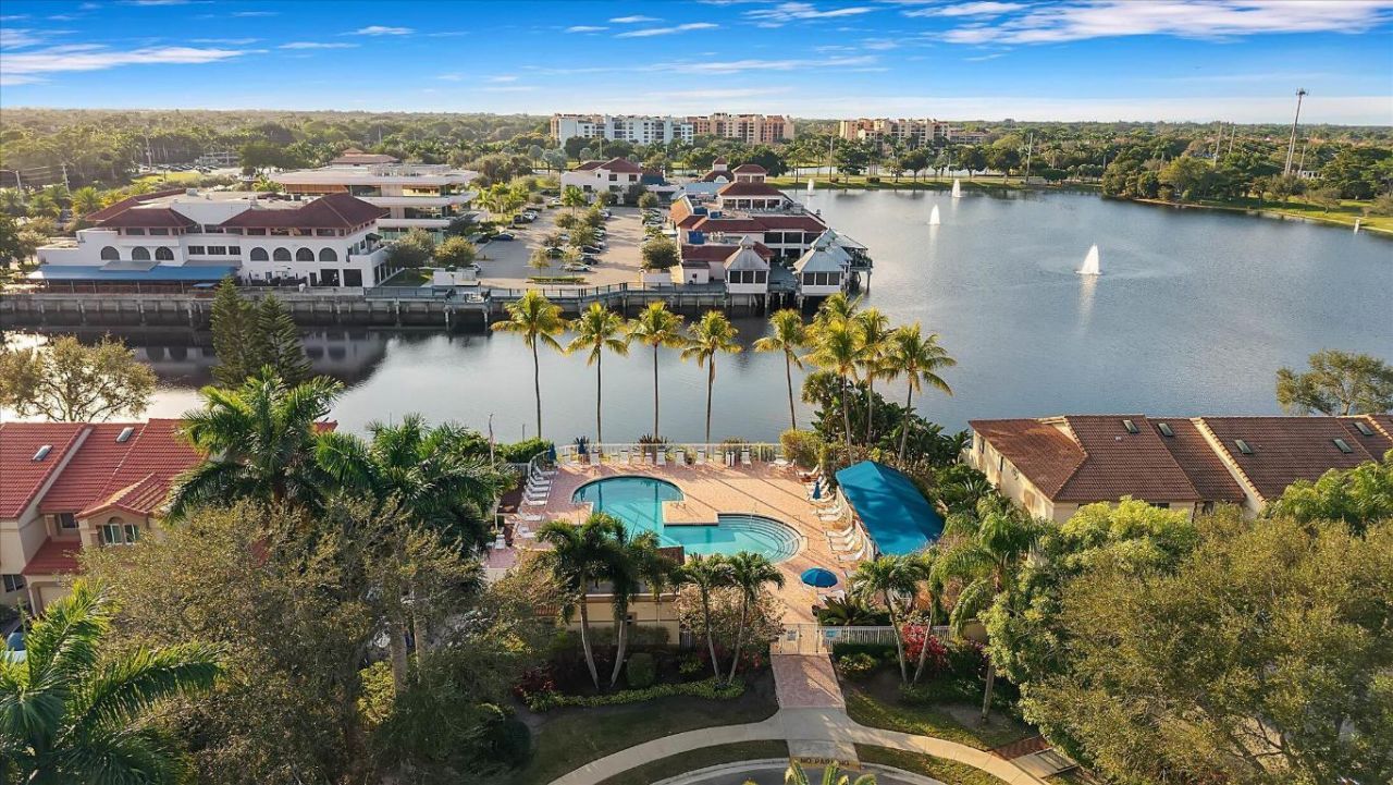 6757 Via Regina, Unit 3, Boca Raton, FL 33433 Photo