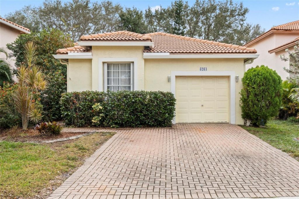 6264 NW 38th Drive, Coral Springs, FL 33067 Photo