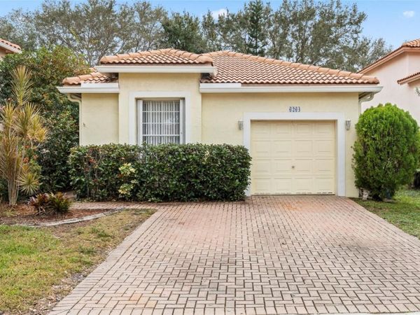 6264 NW 38th Drive, Coral Springs, FL 33067