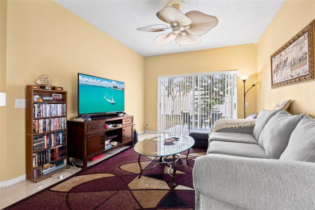 6264 NW 38th Drive, Coral Springs, FL 33067 Photo