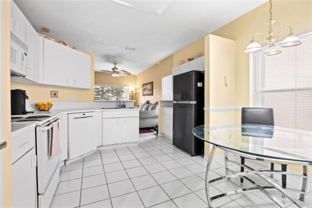 6264 NW 38th Drive, Coral Springs, FL 33067 Photo