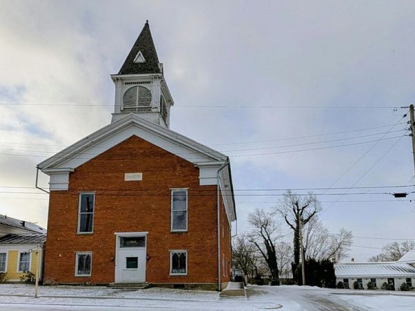 11 E Sandusky, Fredericktown, OH 43019