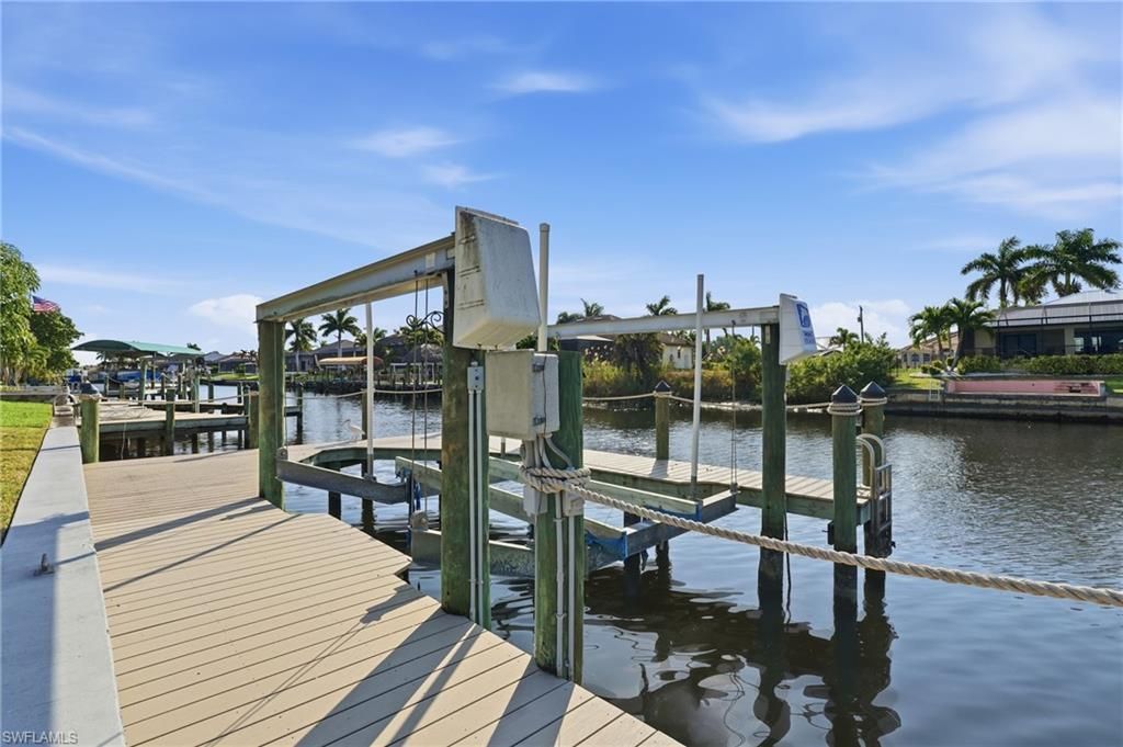 2920 SW 39th Ter, Cape Coral, FL 33914 Photo