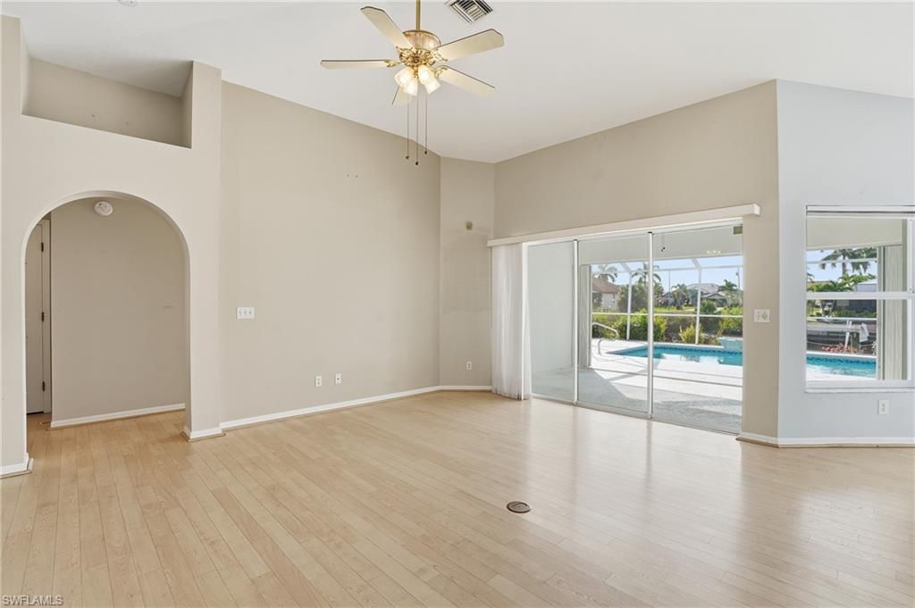2920 SW 39th Ter, Cape Coral, FL 33914 Photo