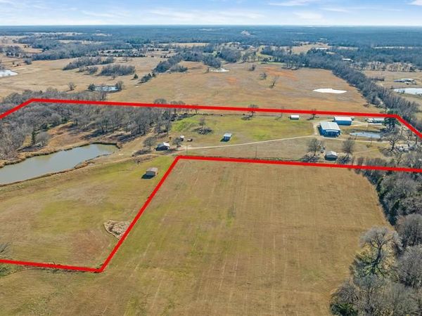 4060 CR 36220, Sumner, TX 75486
