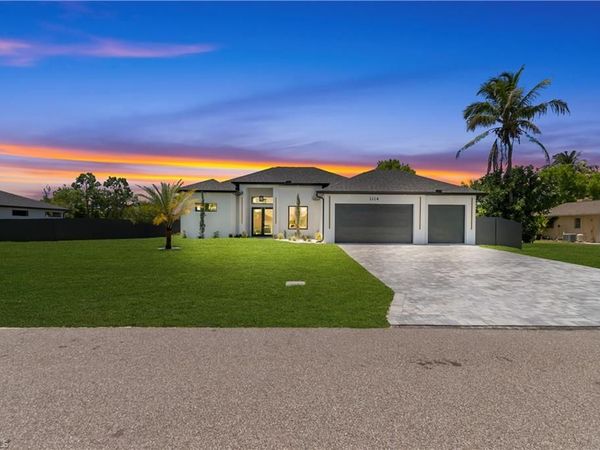 1114 SW 8th PL, CAPE CORAL, FL 33991