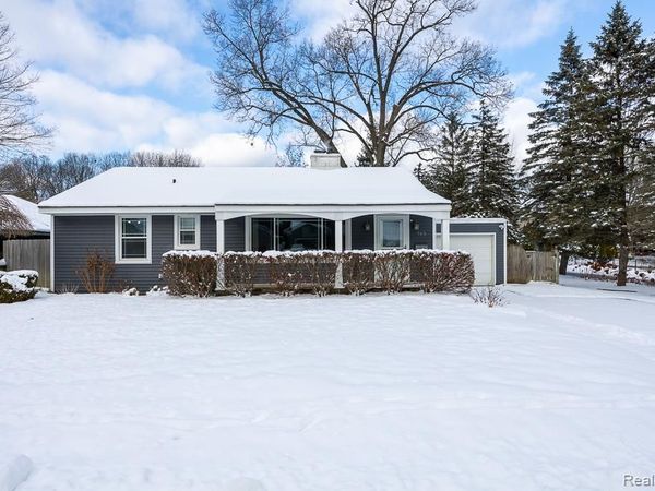 743 E Liberty Street, Milford Vlg, MI 48381