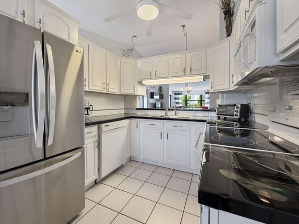 7673 Tahiti Lane, Unit 203, Lake Worth, FL 33467