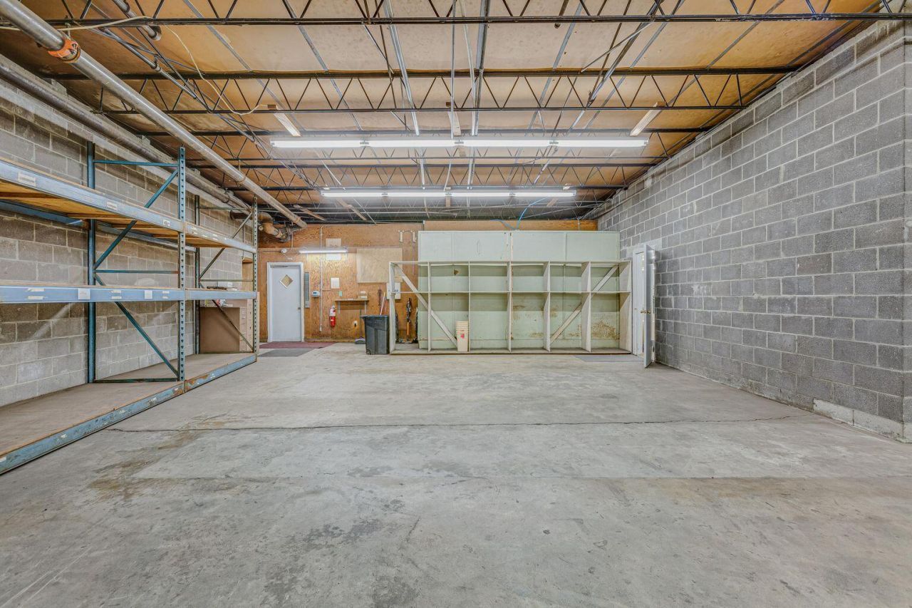 1000 Gilway Avenue  Photo 19