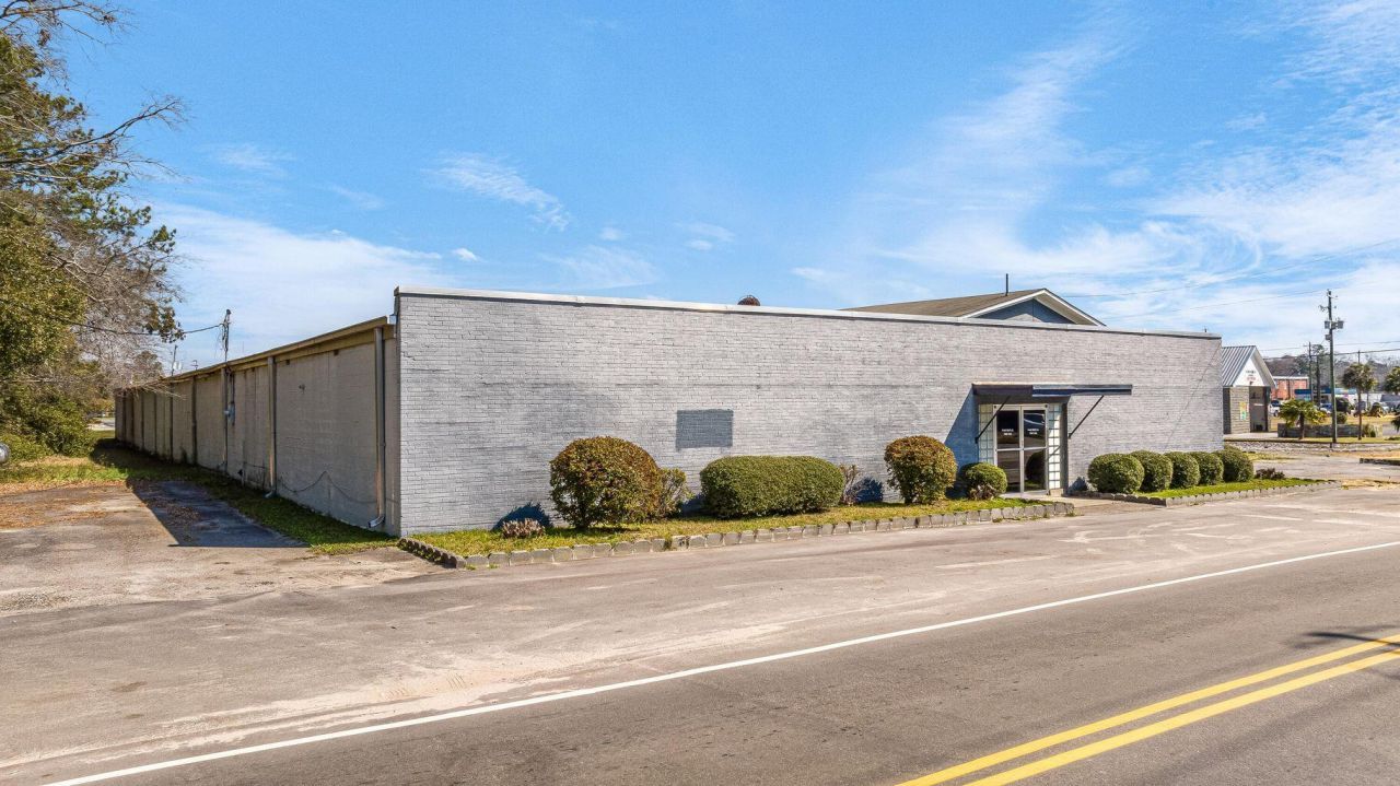 1000 Gilway Avenue  Photo 8