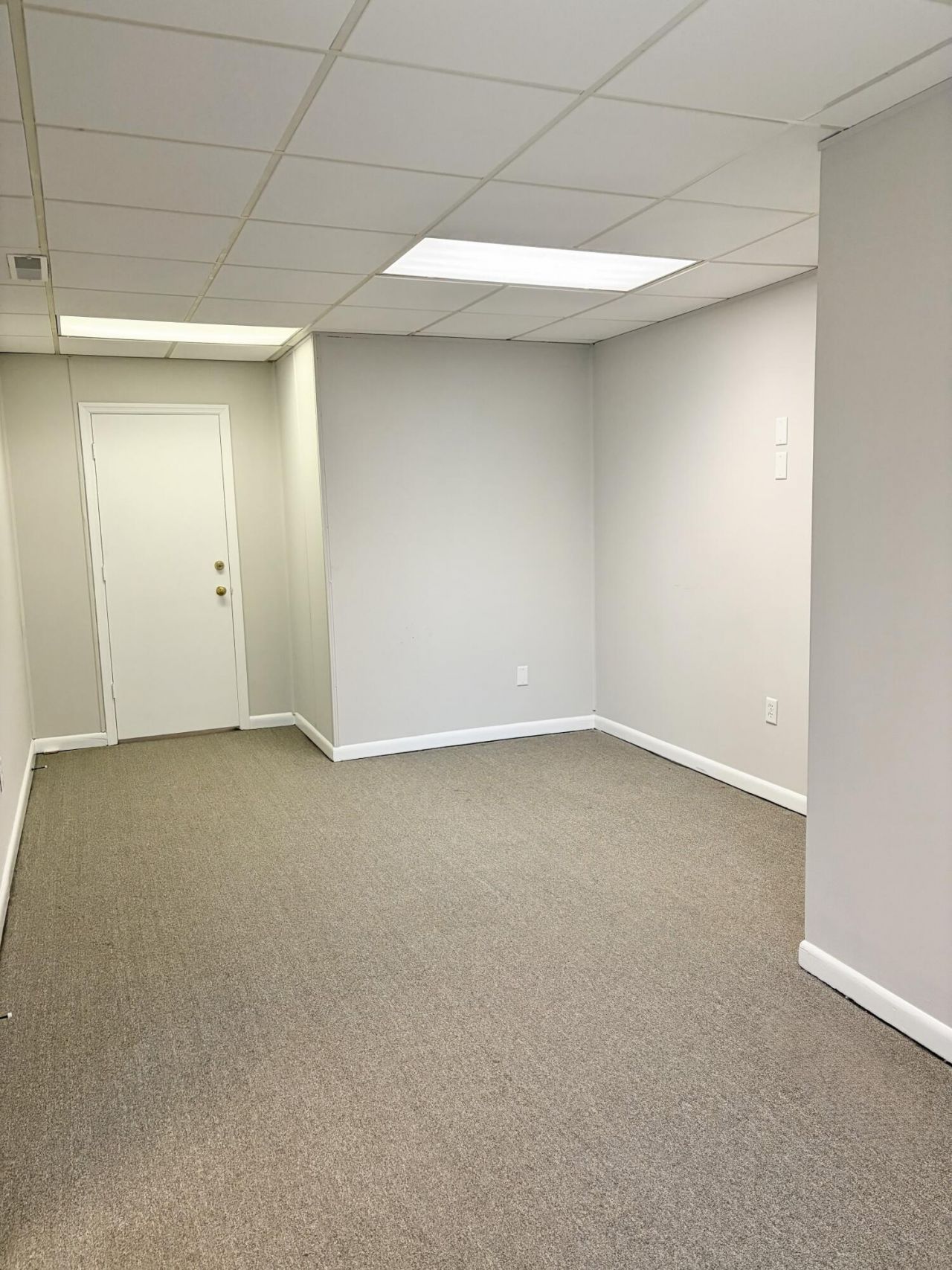 409 Coleman Boulevard Photo 6