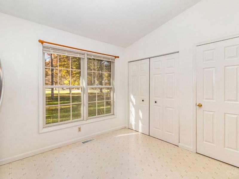 16086 Colonial Drive, Sterling Twp, OH 45176 Photo 11