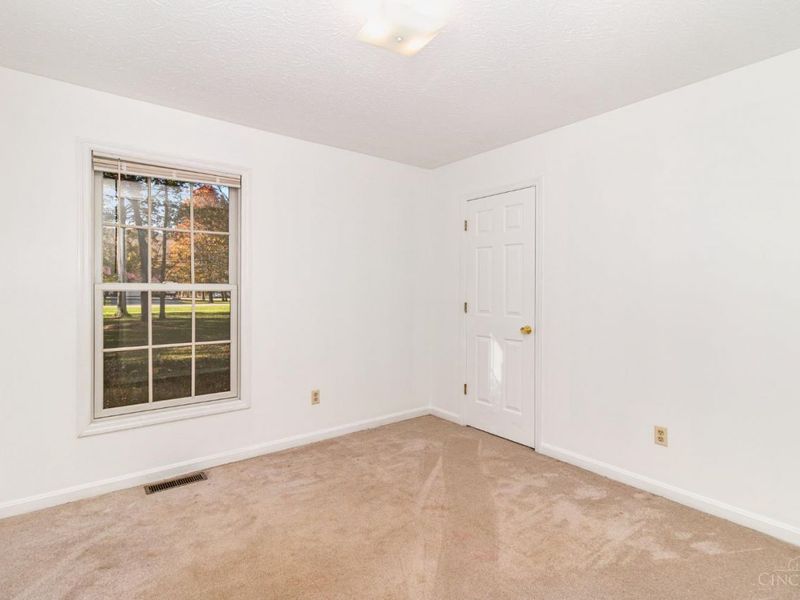 16086 Colonial Drive, Sterling Twp, OH 45176 Photo 16