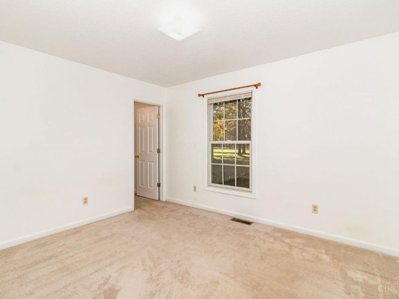 16086 Colonial Drive, Sterling Twp, OH 45176 Photo 18