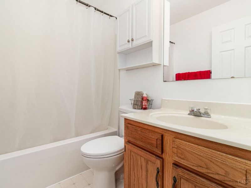 16086 Colonial Drive, Sterling Twp, OH 45176 Photo 20