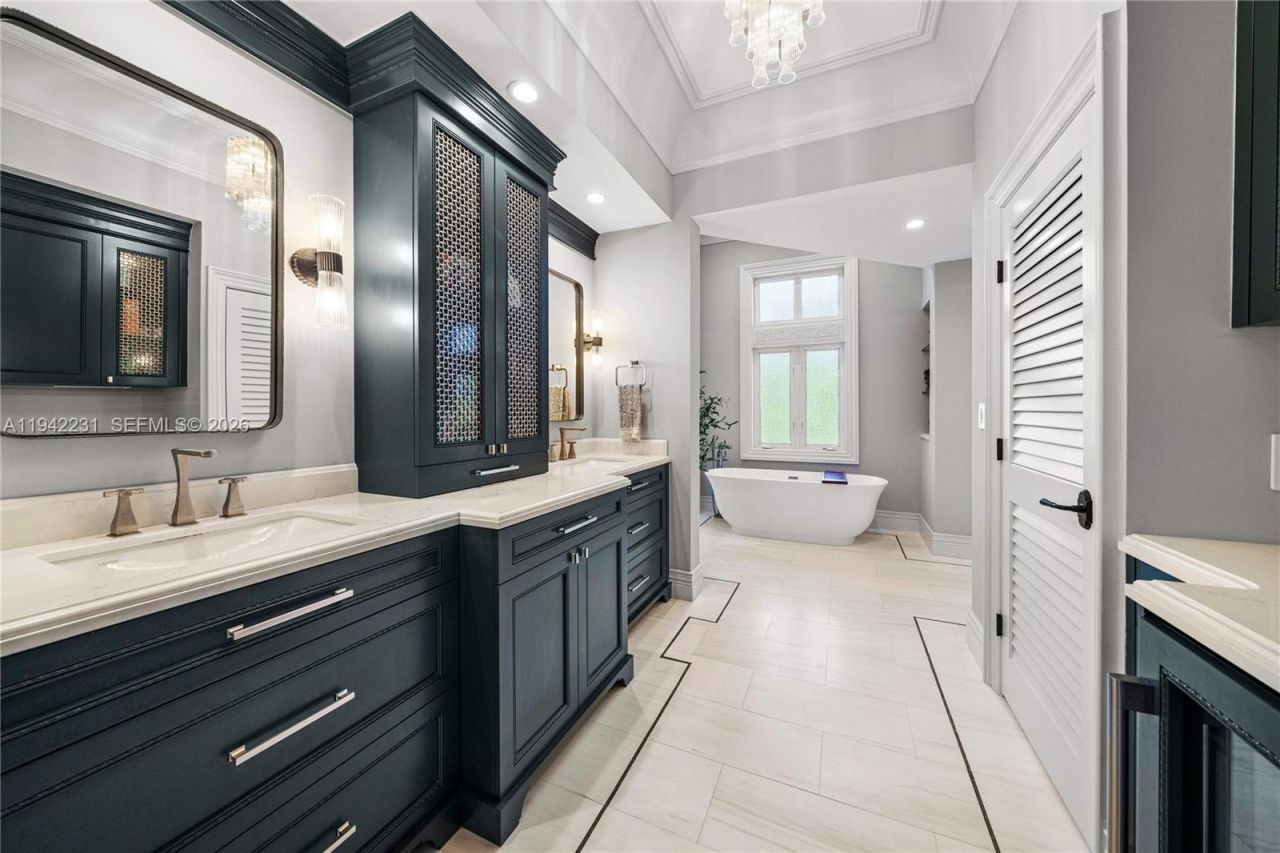 3916 Granada Blvd, Coral Gables, FL 33134 Photo