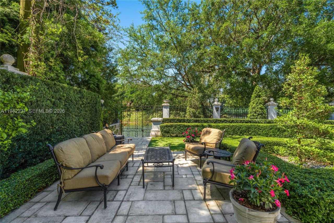 3916 Granada Blvd, Coral Gables, FL 33134 Photo