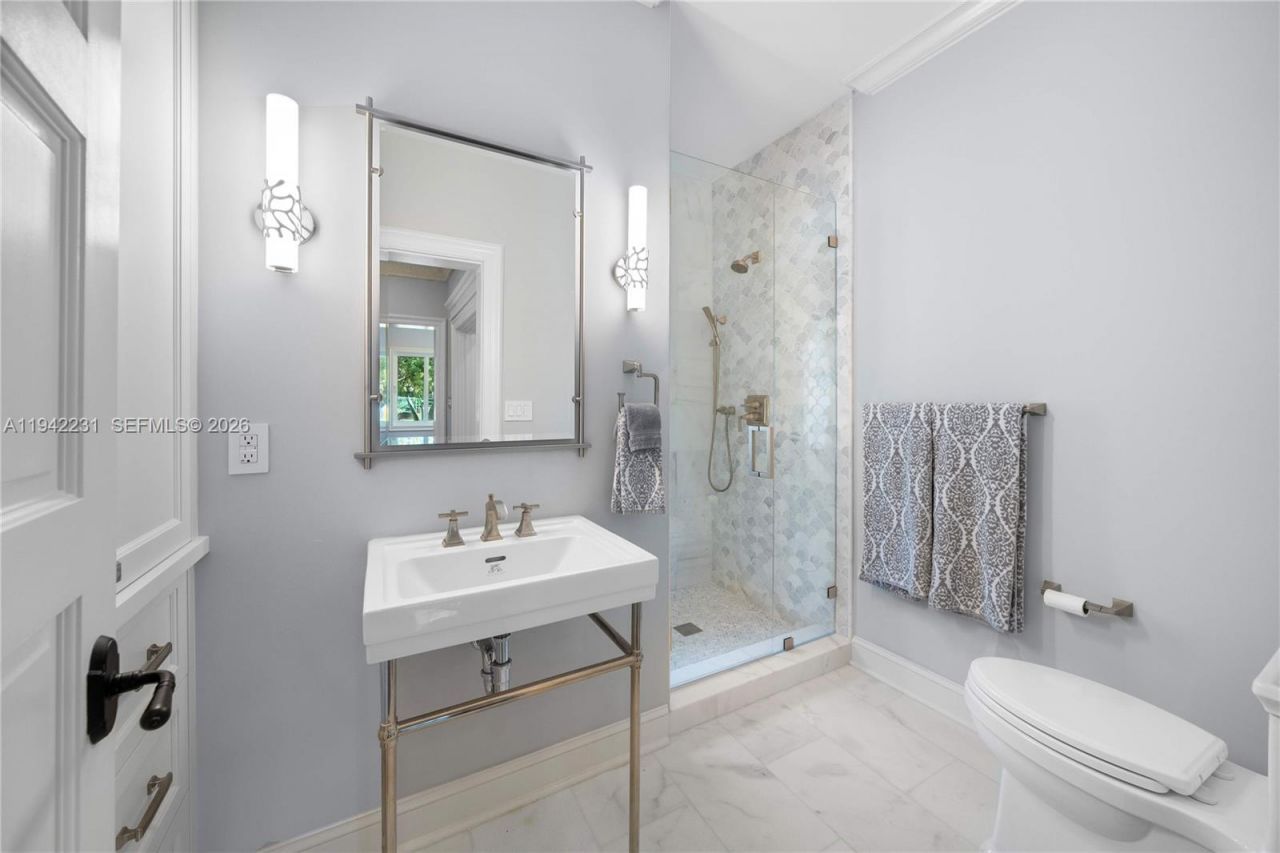 3916 Granada Blvd, Coral Gables, FL 33134 Photo