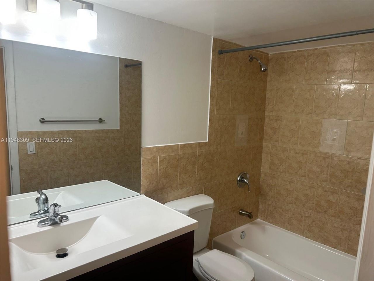 10740 N Kendall Dr, Unit L19, Miami, FL 33176 Photo