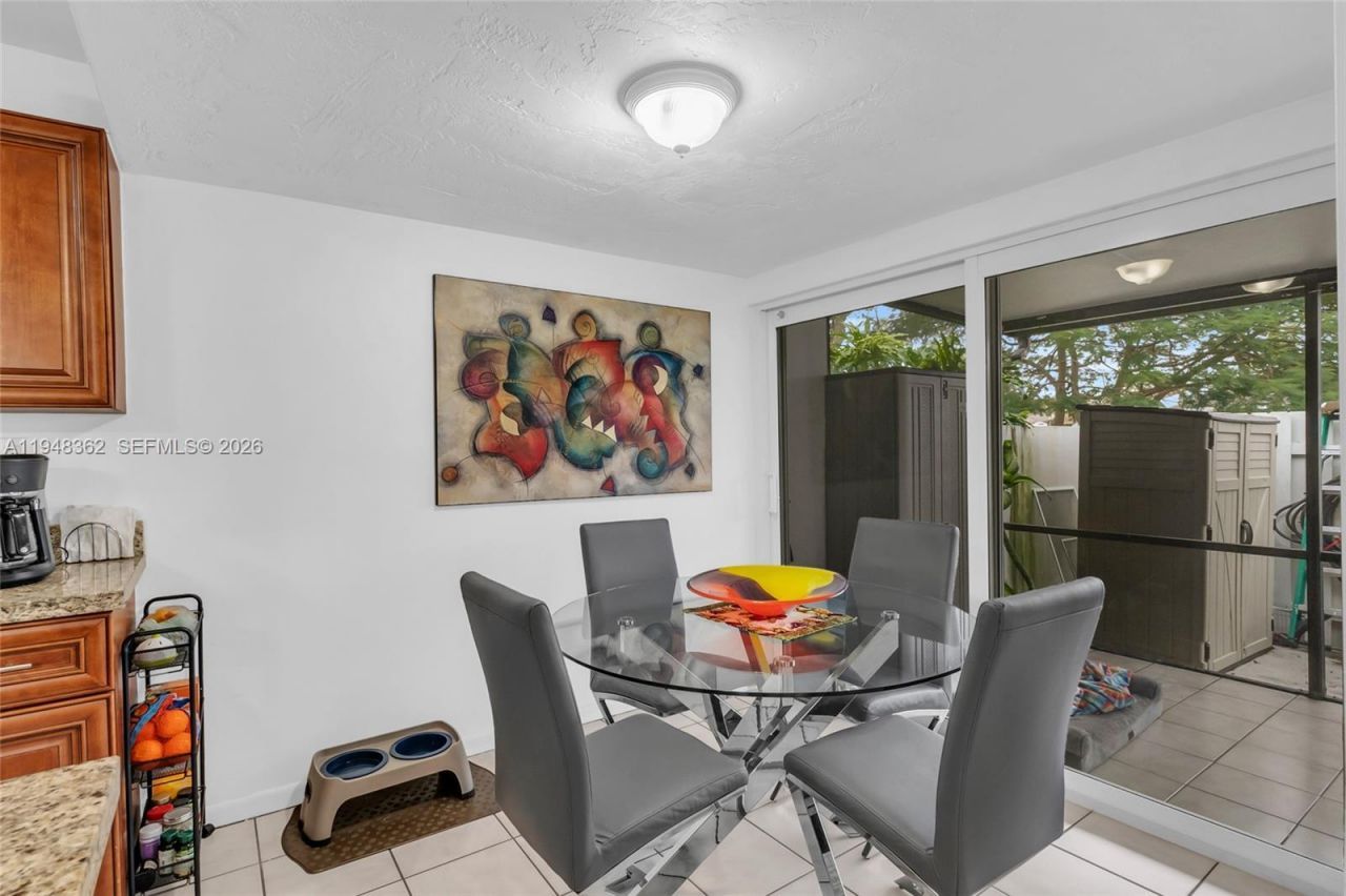 12321 SW 114th Ter, Miami, FL 33186 Photo