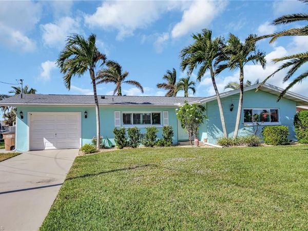 5318 Congo CT, CAPE CORAL, FL 33904