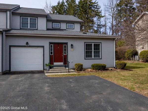 91 Vista Drive, Saratoga Springs, NY 12866