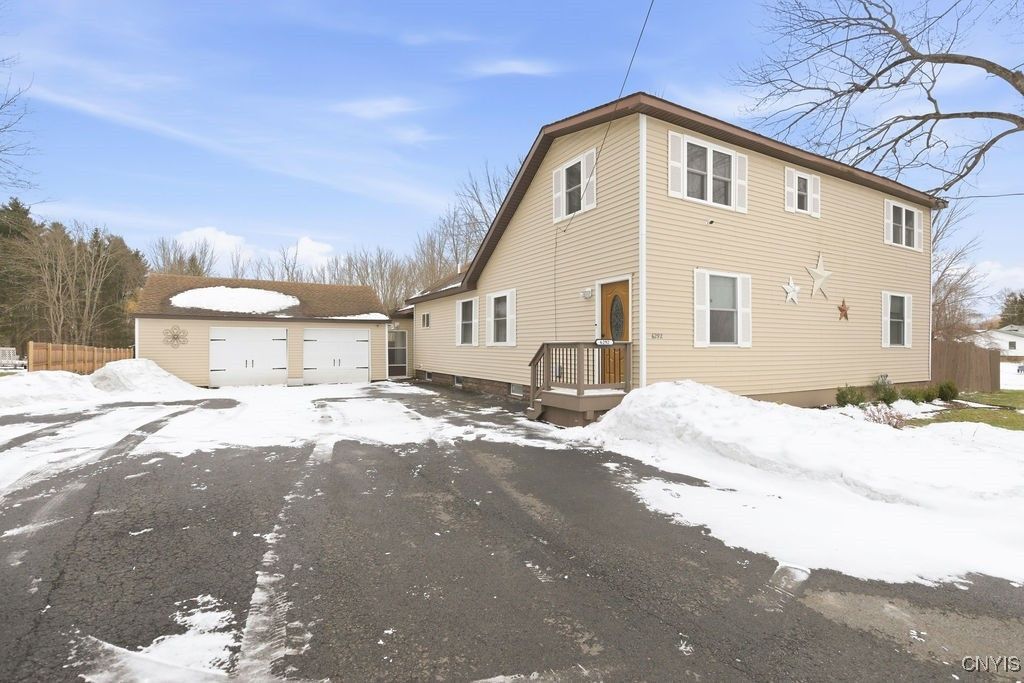 6292 Mud Mill Road, Brewerton, NY 13029 Main Photo