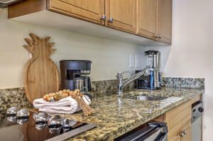 5802 Palmetto Drive Photo 16