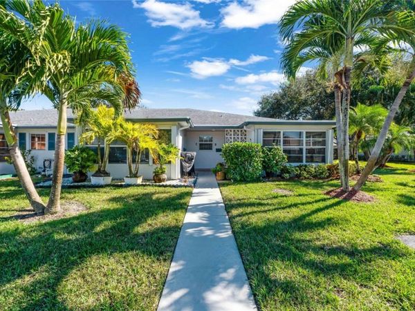 1235 Club Dr W, Unit D, Delray Beach, FL 33445