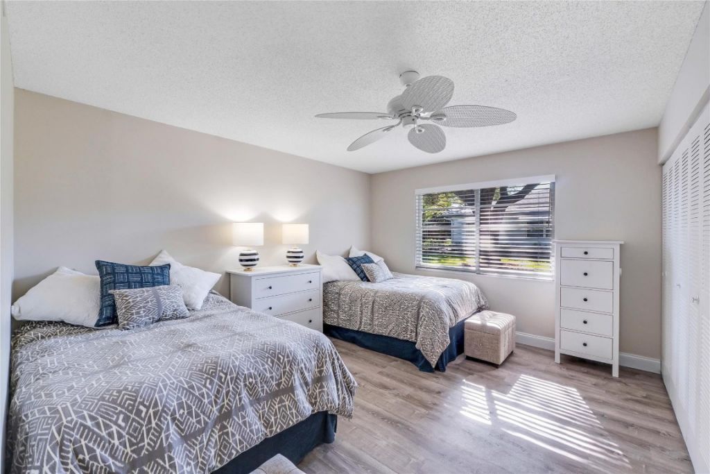 1235 Club Dr W, Unit D, Delray Beach, FL 33445 Photo